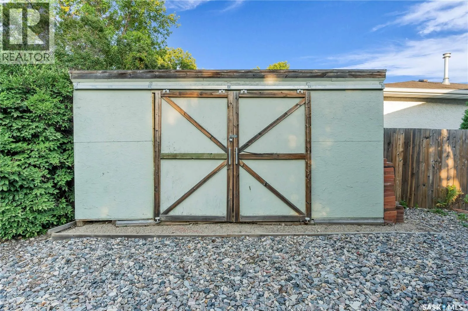 127 Scrivener CRESCENT
