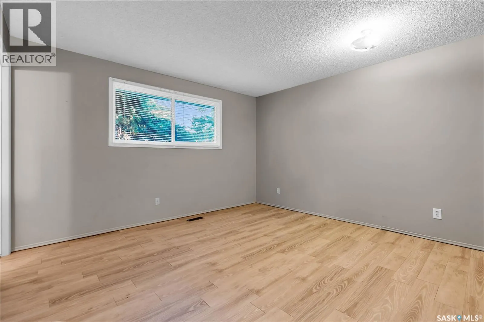 127 Scrivener CRESCENT