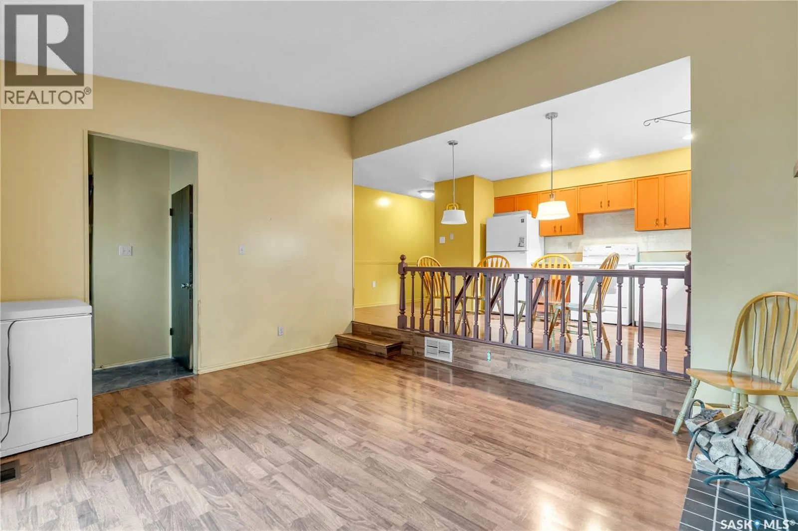 127 Scrivener CRESCENT
