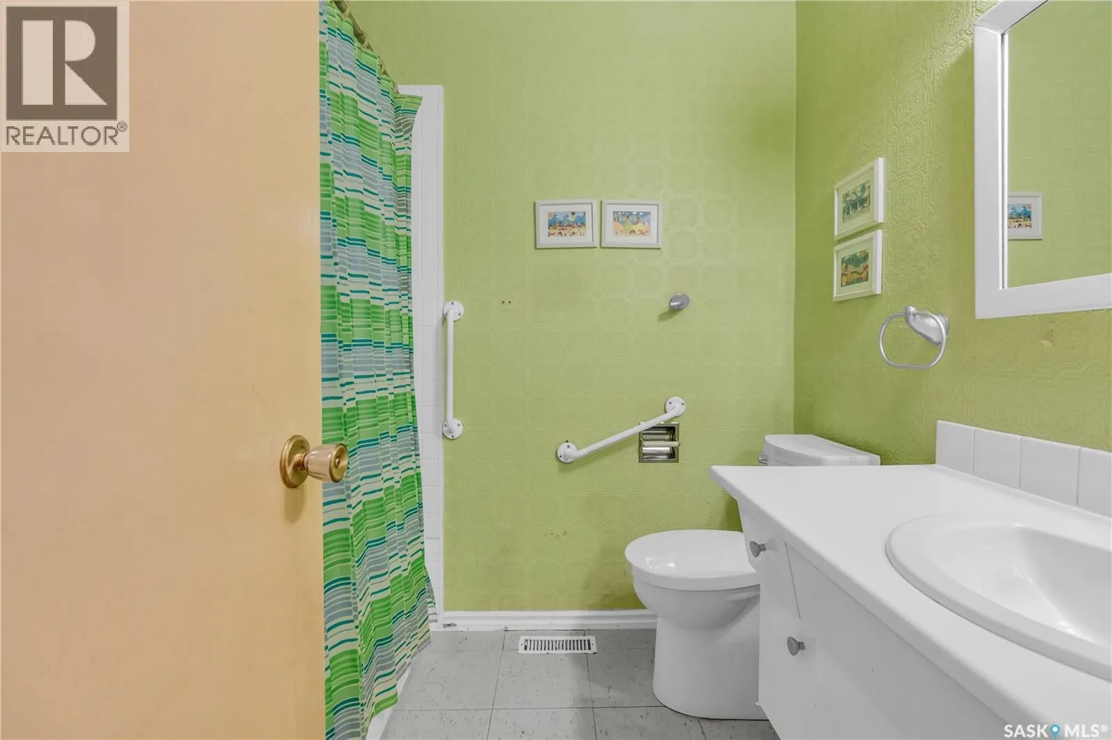 127 Scrivener CRESCENT