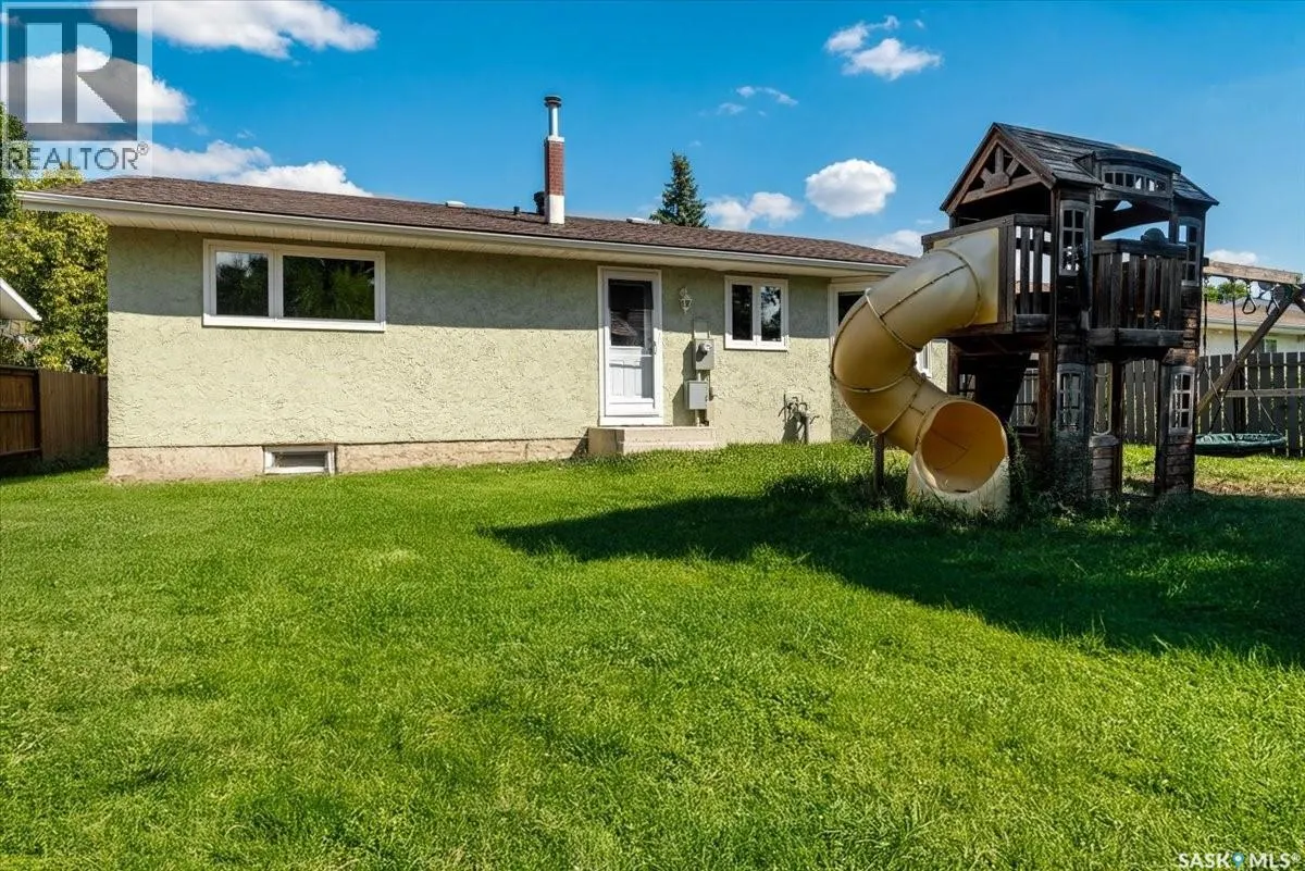 126 McSherry CRESCENT