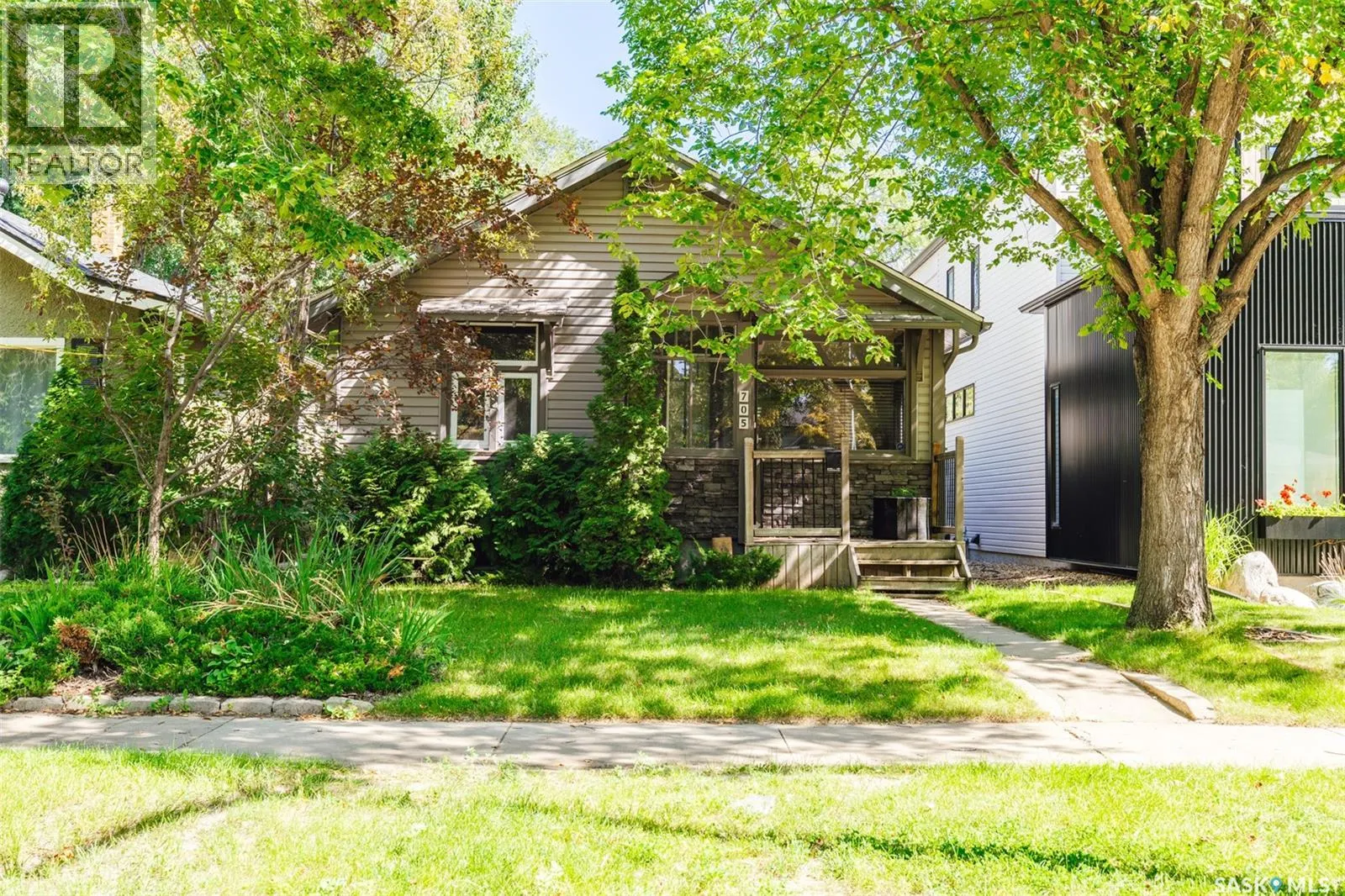 705 ALBERT AVENUE