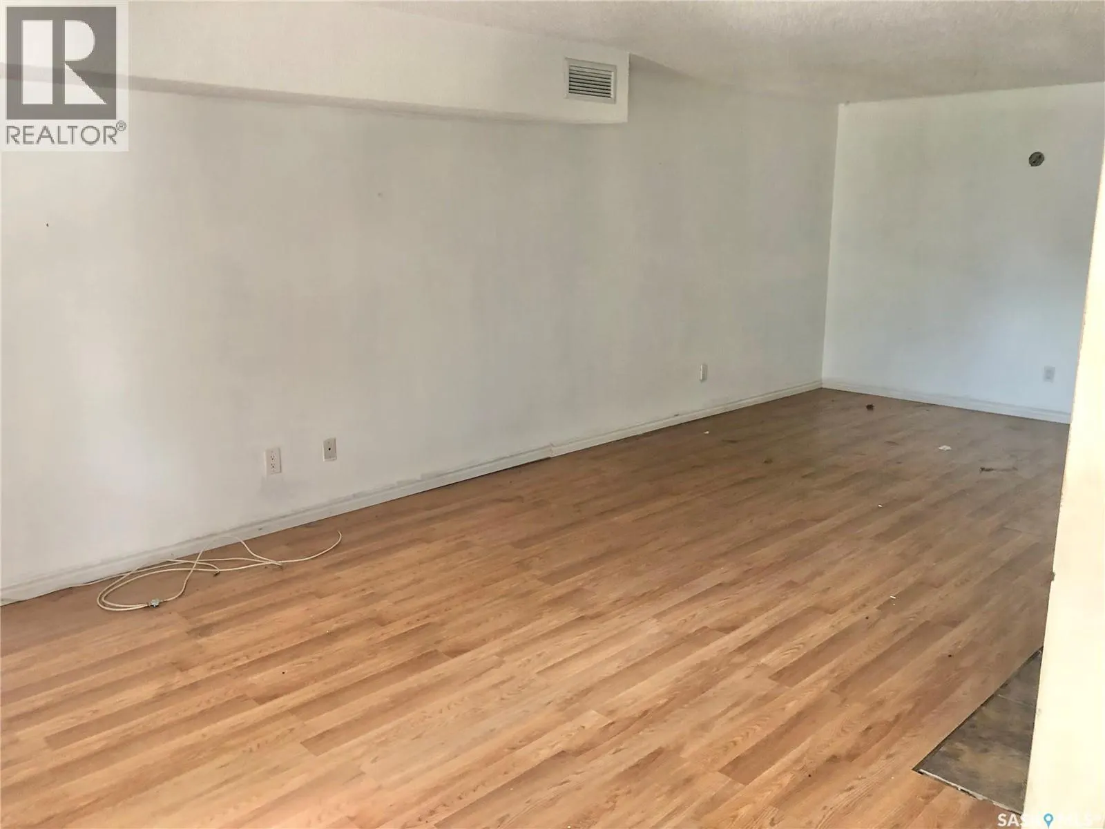 162 160 Gore PLACE