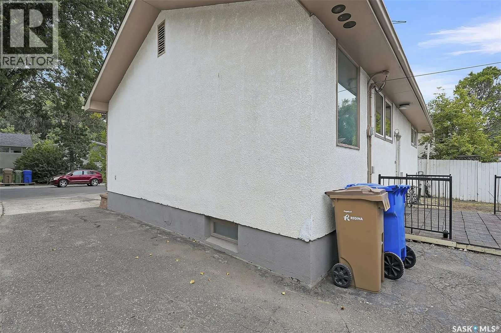 40 Richardson CRESCENT