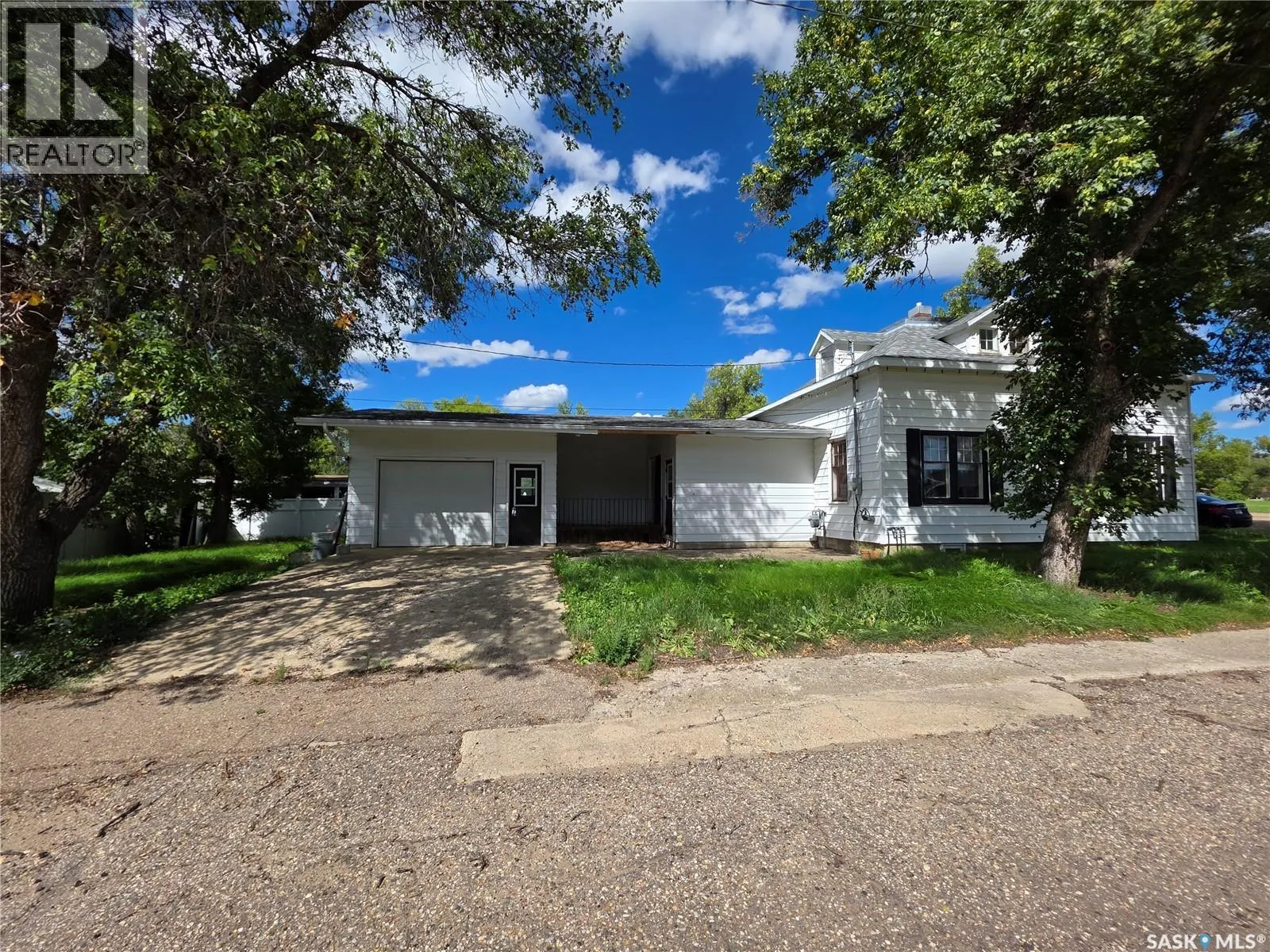 304 Leonard STREET