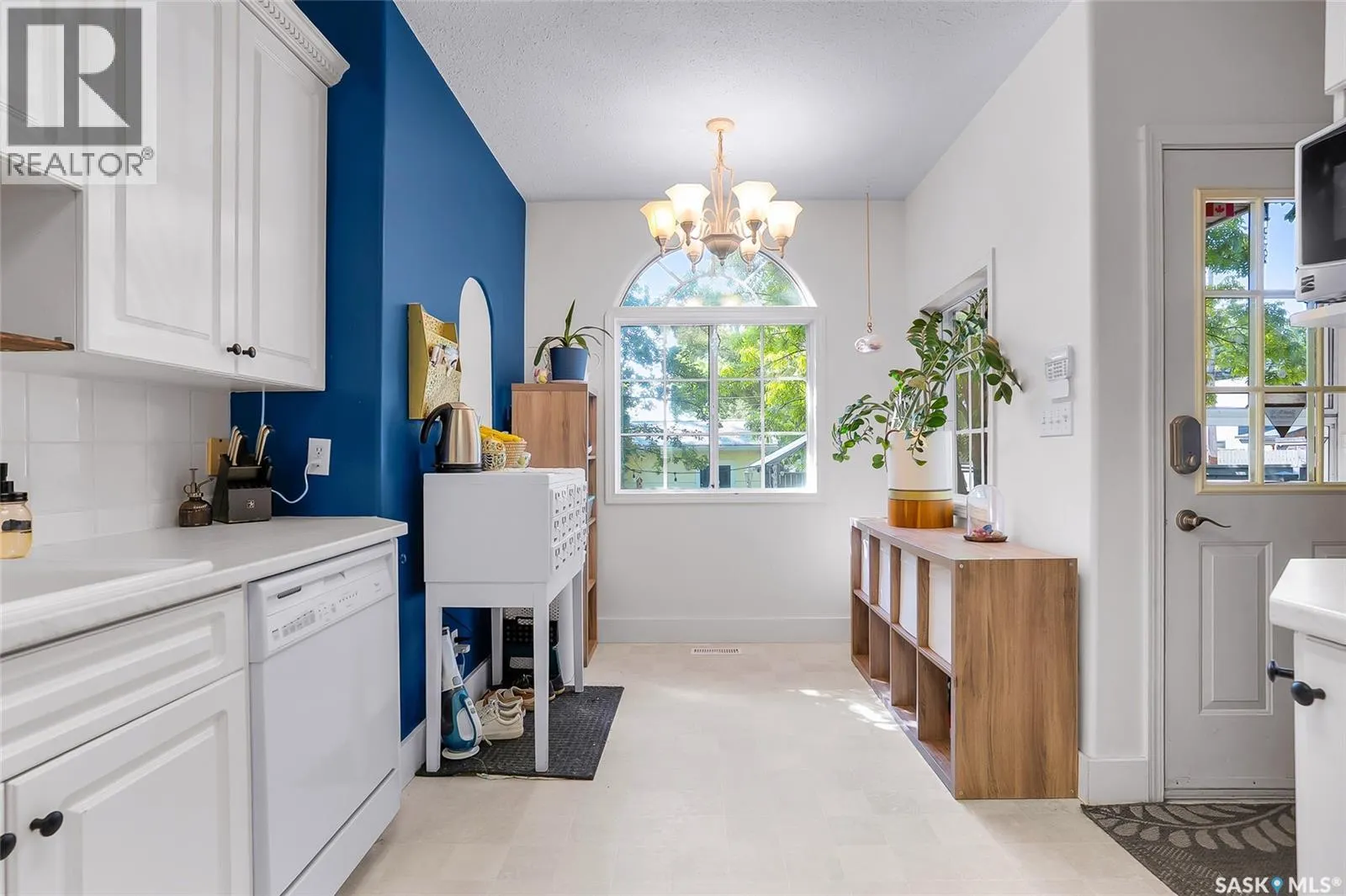 119 28th STREET W