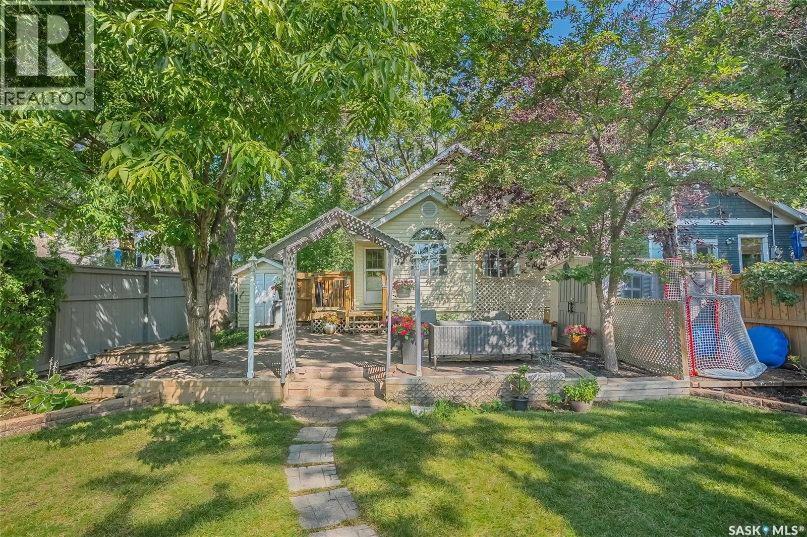 119 28th STREET W