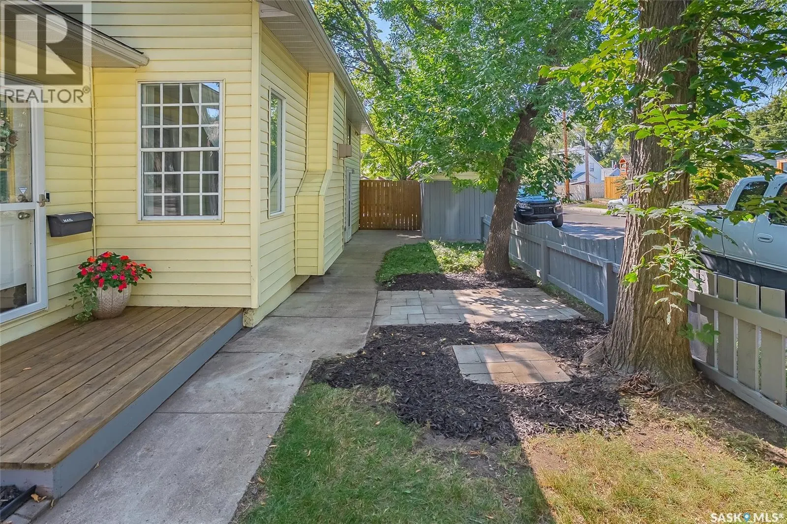 119 28th STREET W