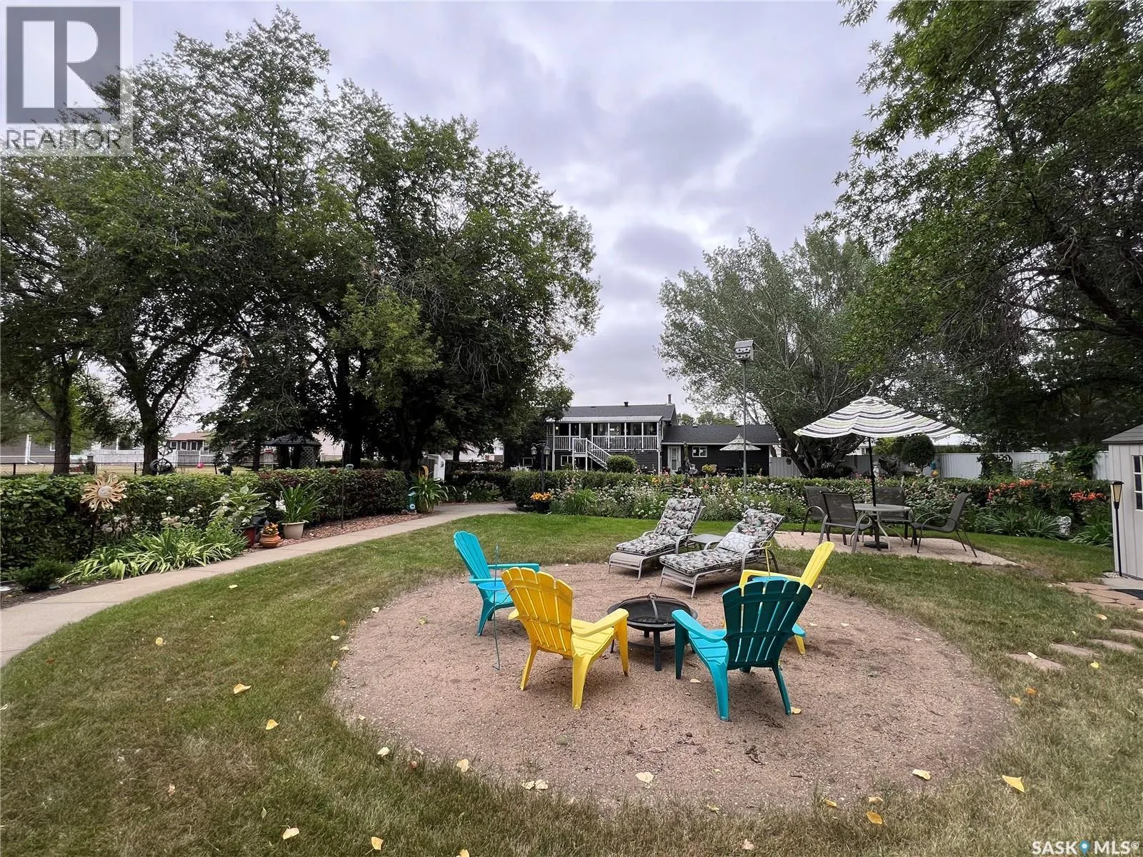 1275 Veterans CRESCENT