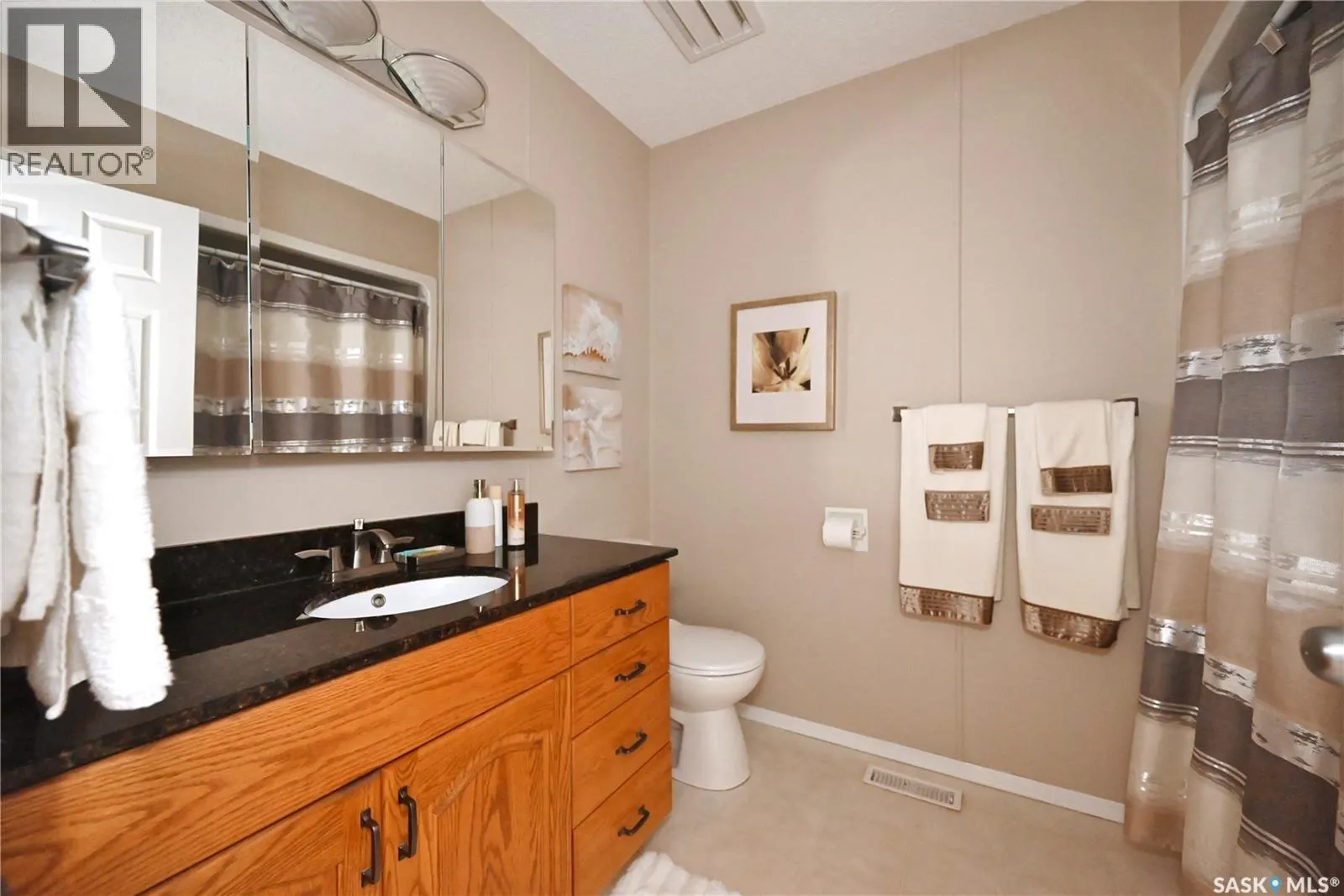 1275 Veterans CRESCENT