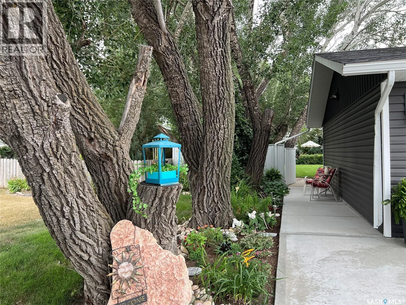 1275 Veterans CRESCENT