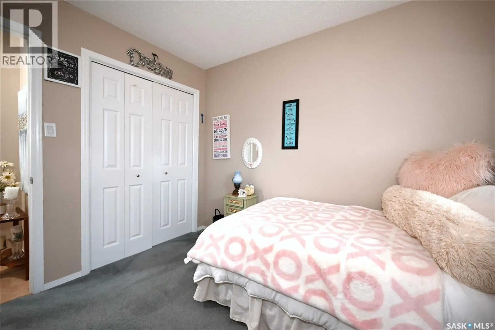 1275 Veterans CRESCENT