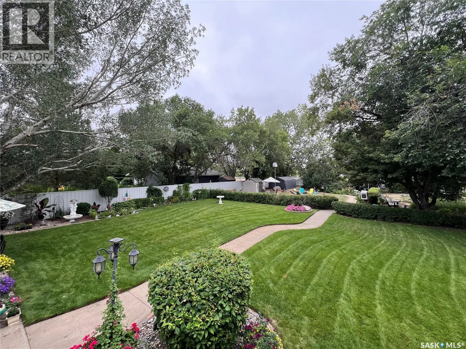 1275 Veterans CRESCENT