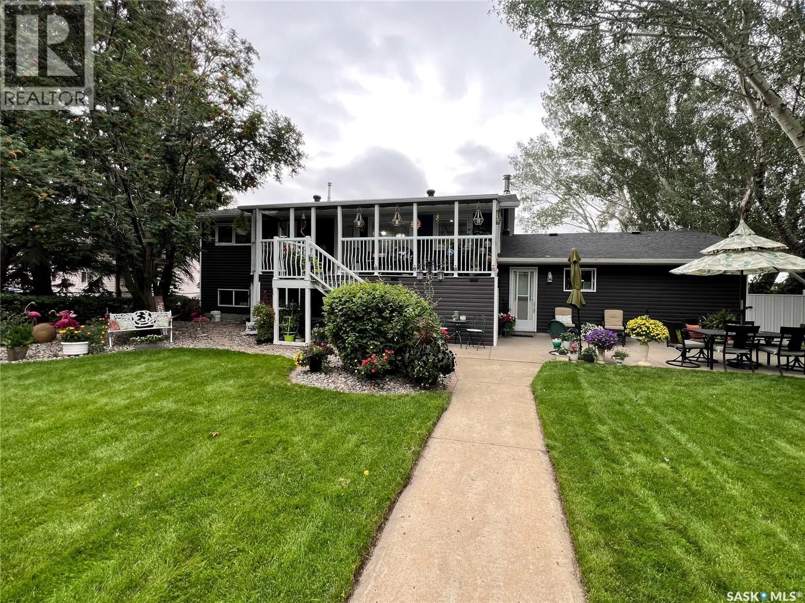 1275 Veterans CRESCENT