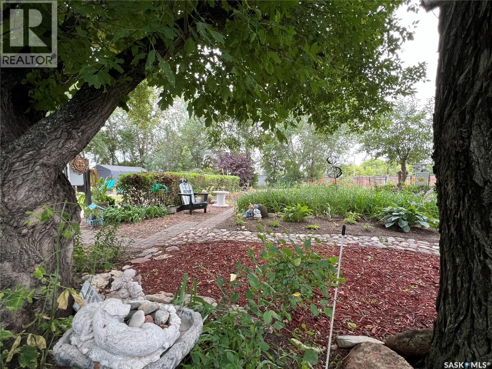 1275 Veterans CRESCENT