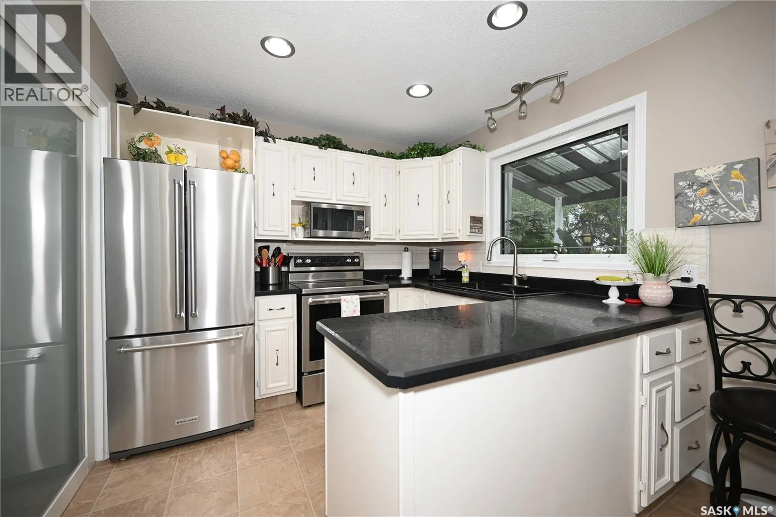 1275 Veterans CRESCENT