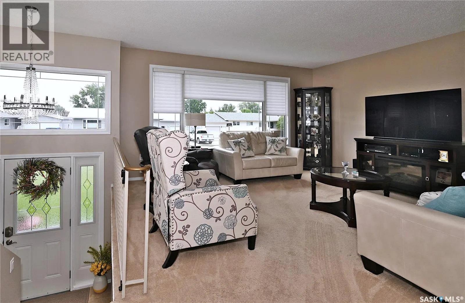 1275 Veterans CRESCENT