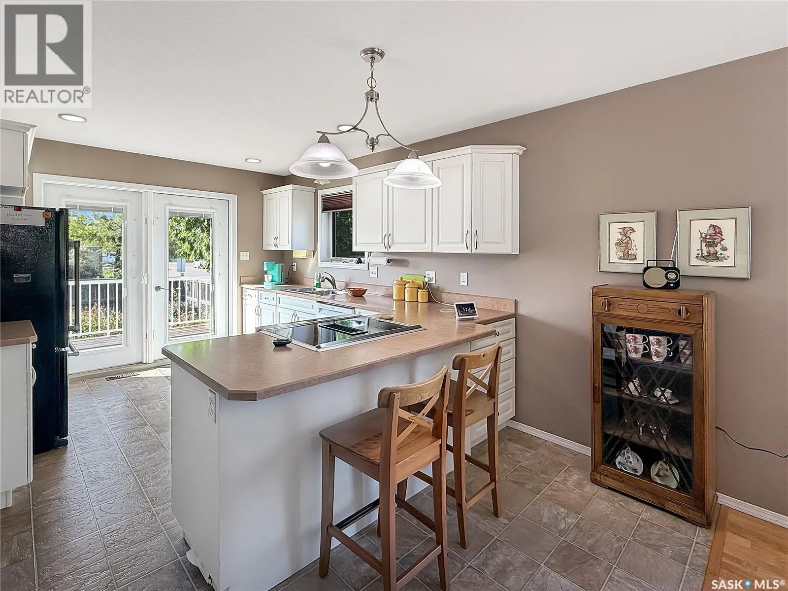 A 10302 Henderson DRIVE