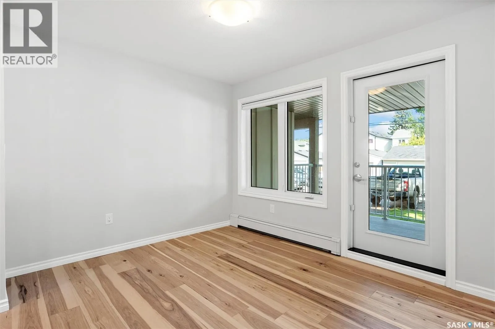 102 318 108th STREET W