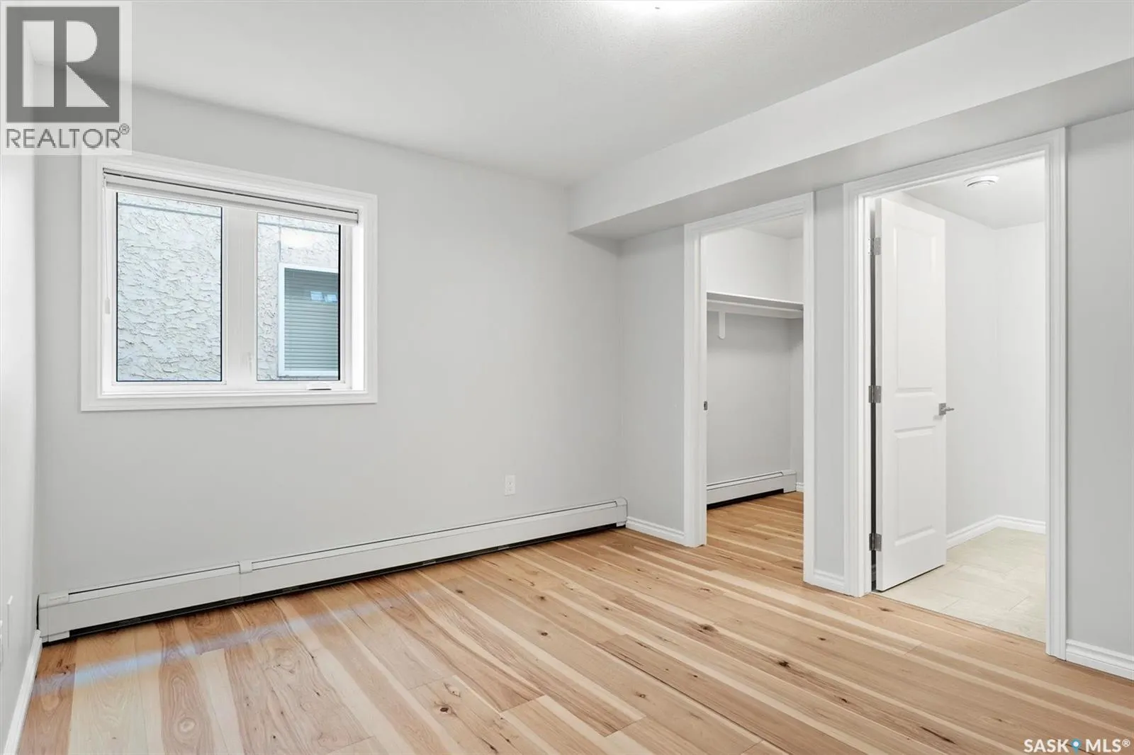 102 318 108th STREET W