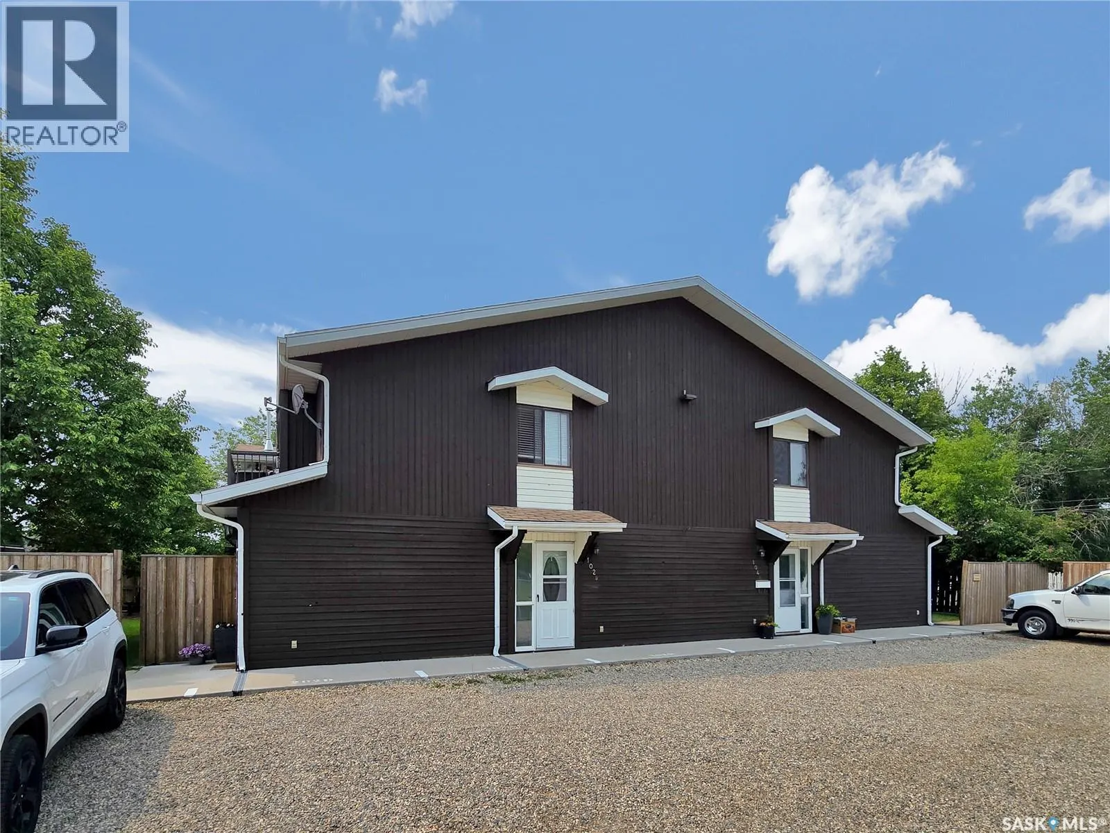 202D 213 Main Street