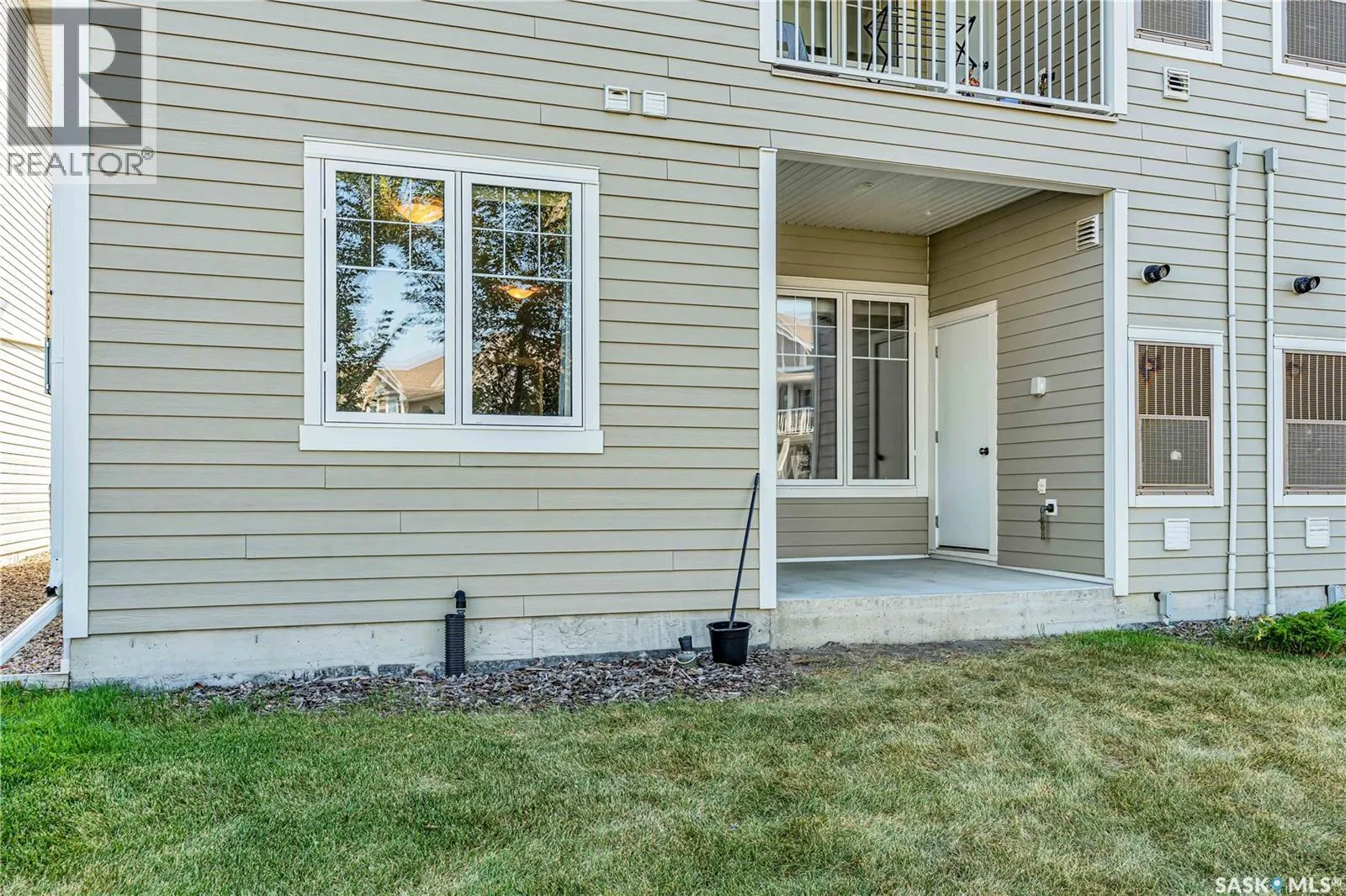 4228 Green Apple DRIVE