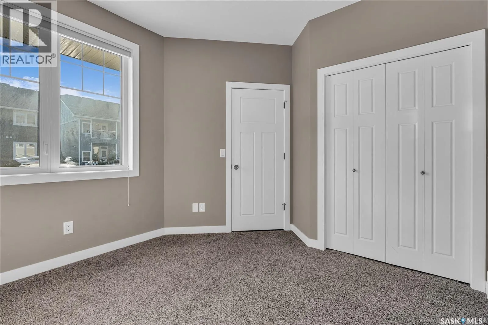 4228 Green Apple DRIVE