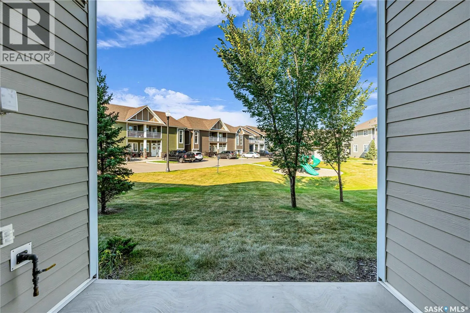 4228 Green Apple DRIVE