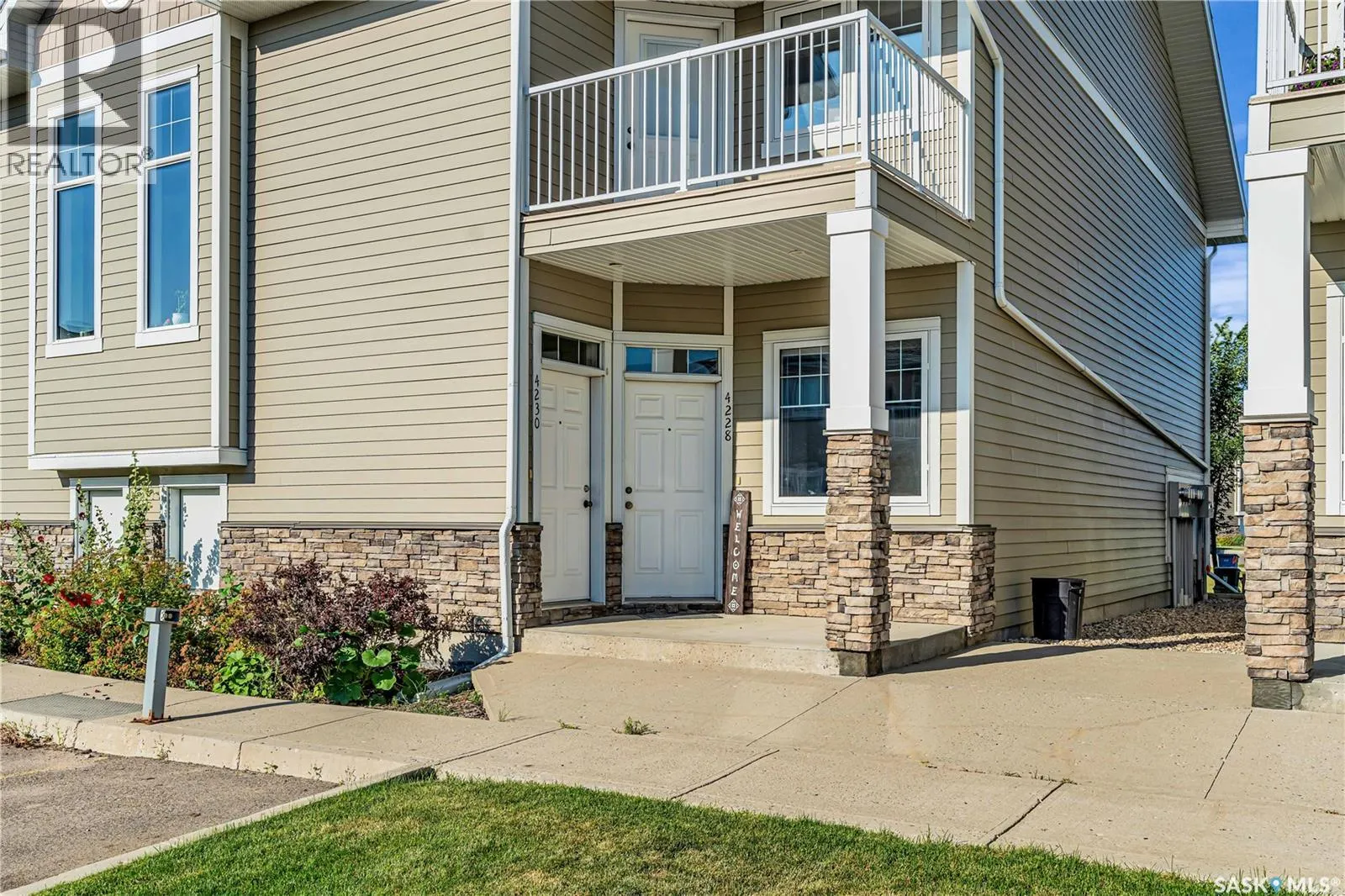 4228 Green Apple DRIVE