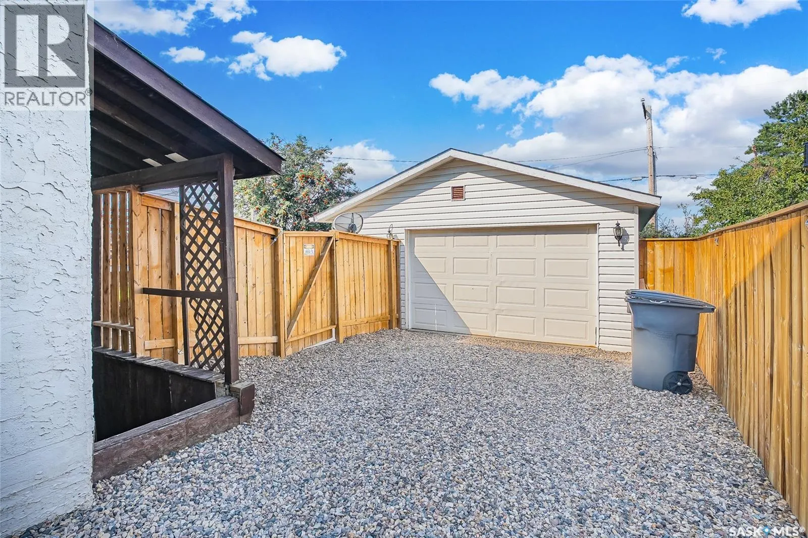 210 4th STREET W