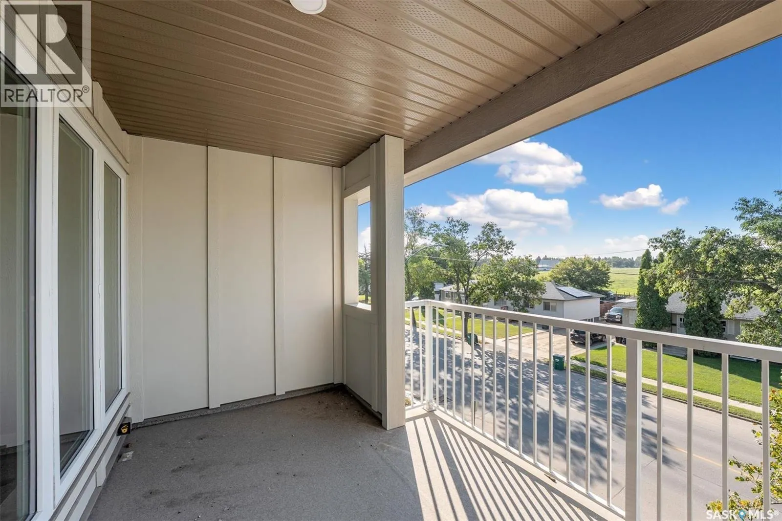 307 318 108th STREET W