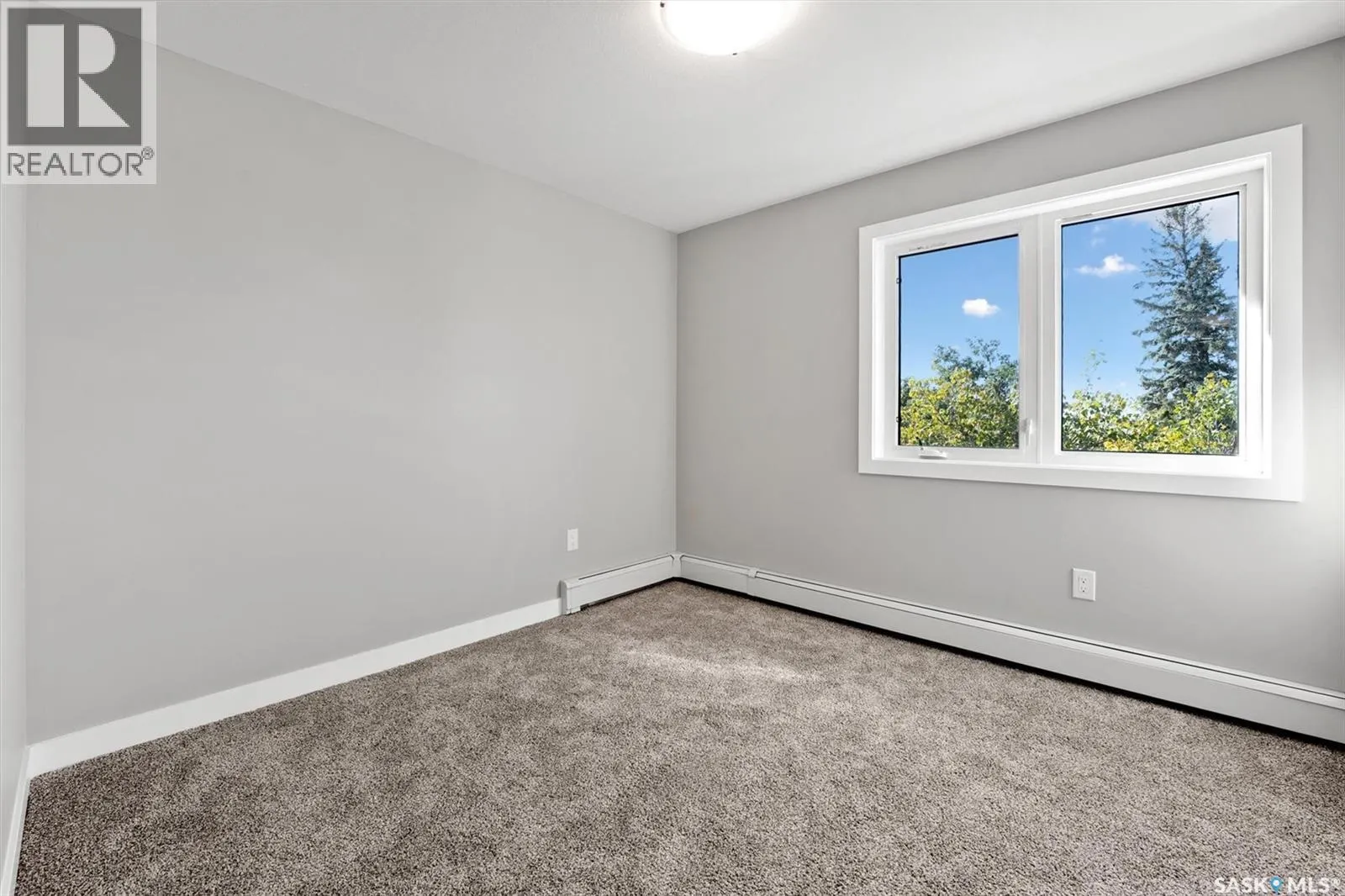 307 318 108th STREET W