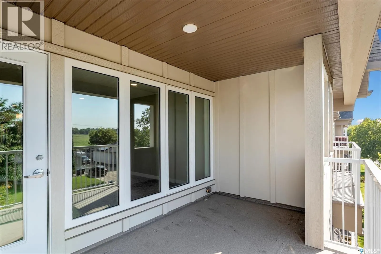 307 318 108th STREET W