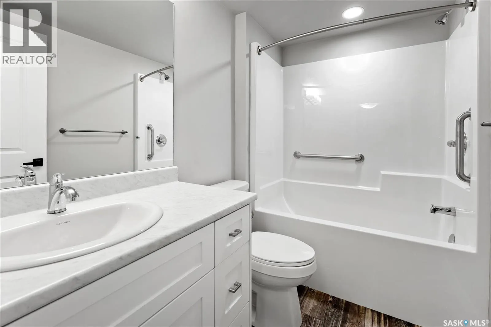 307 318 108th STREET W