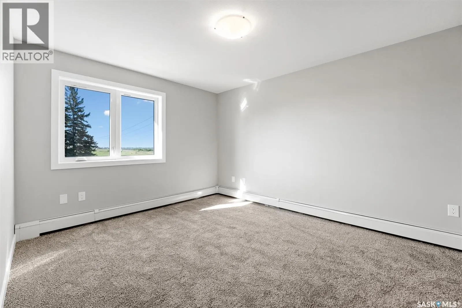 307 318 108th STREET W