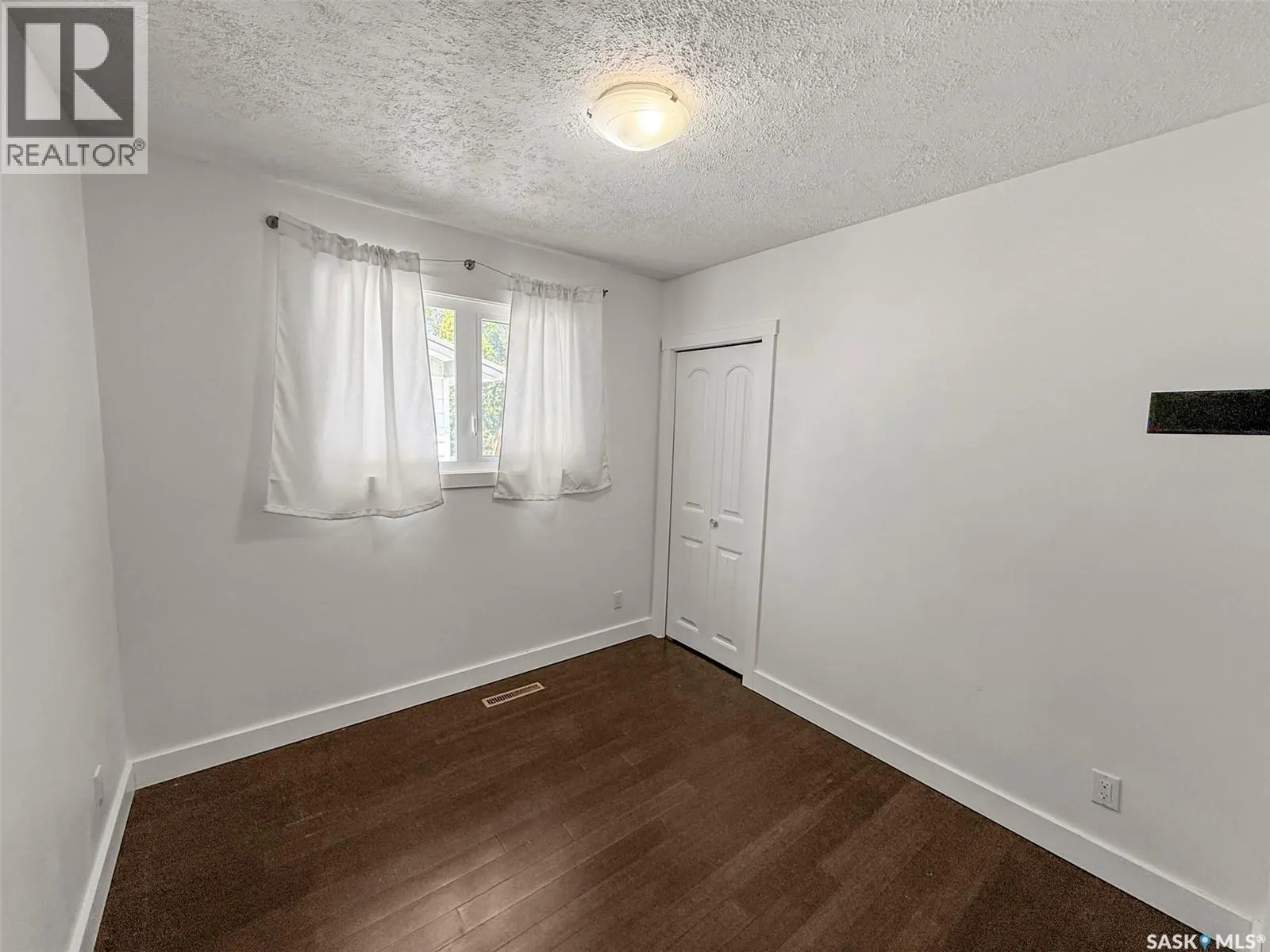 201 Conlin DRIVE