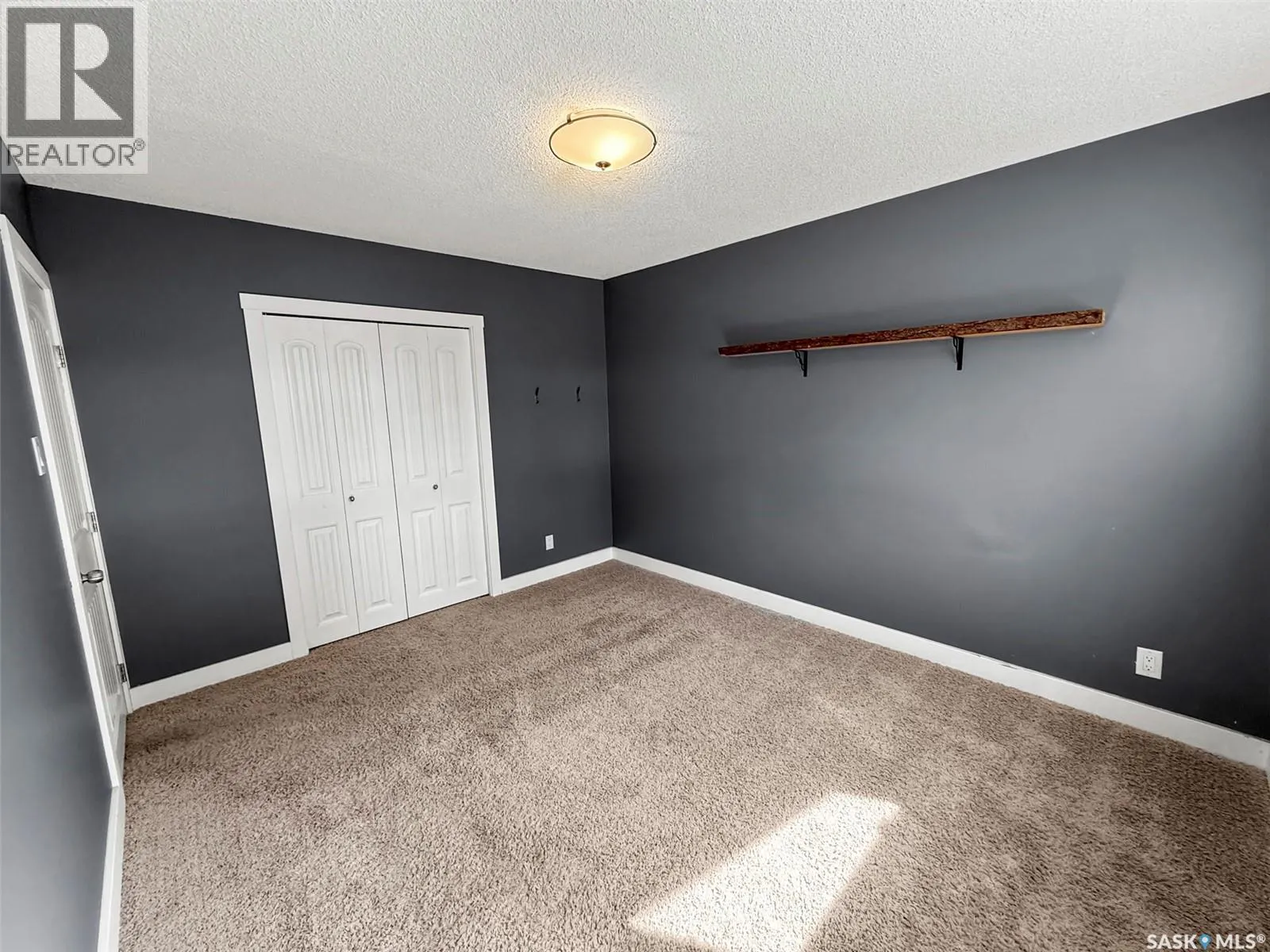 201 Conlin DRIVE