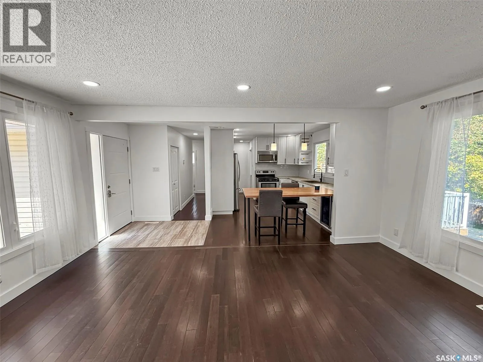 201 Conlin DRIVE