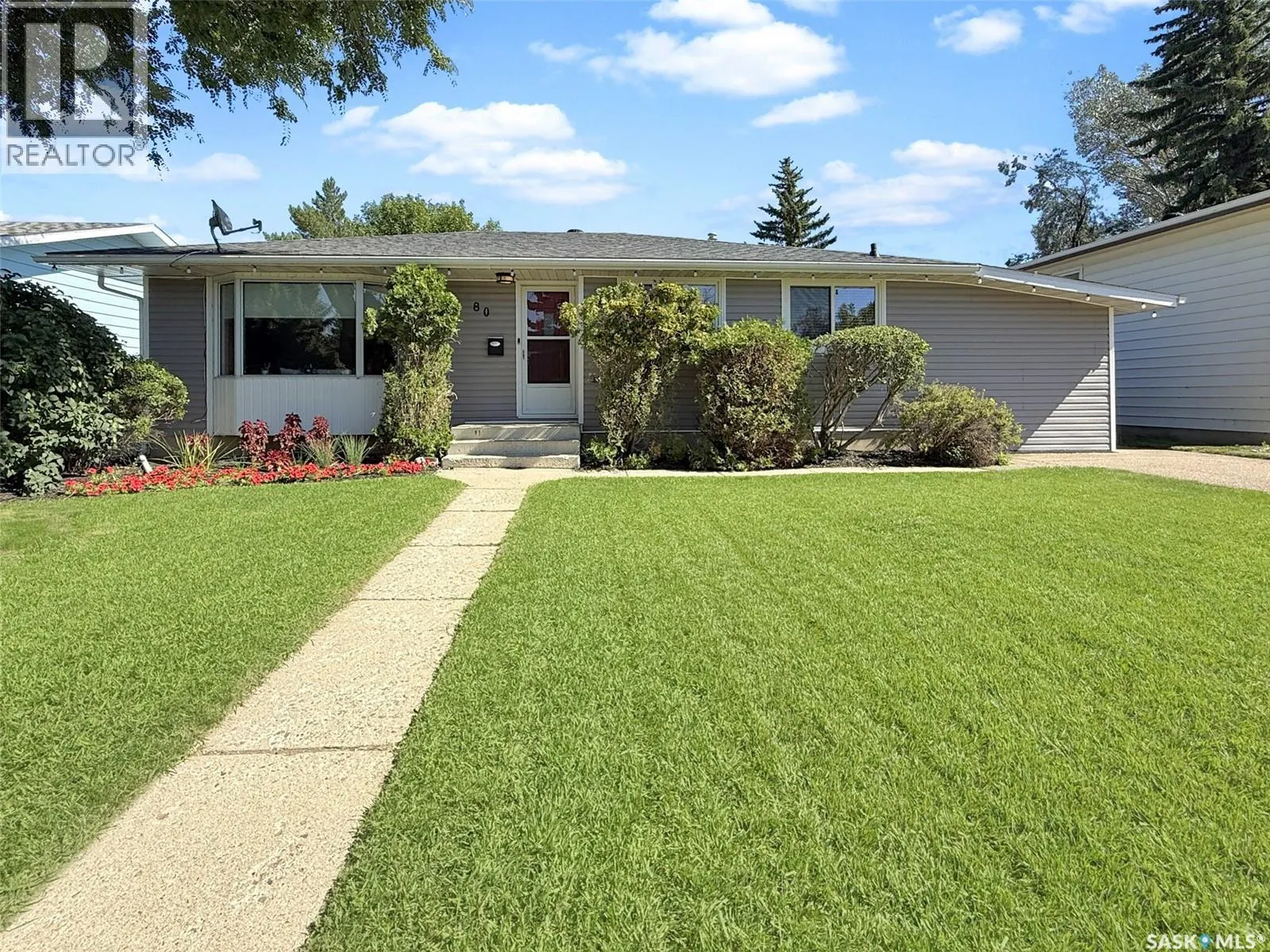 80 Macdonald CRESCENT