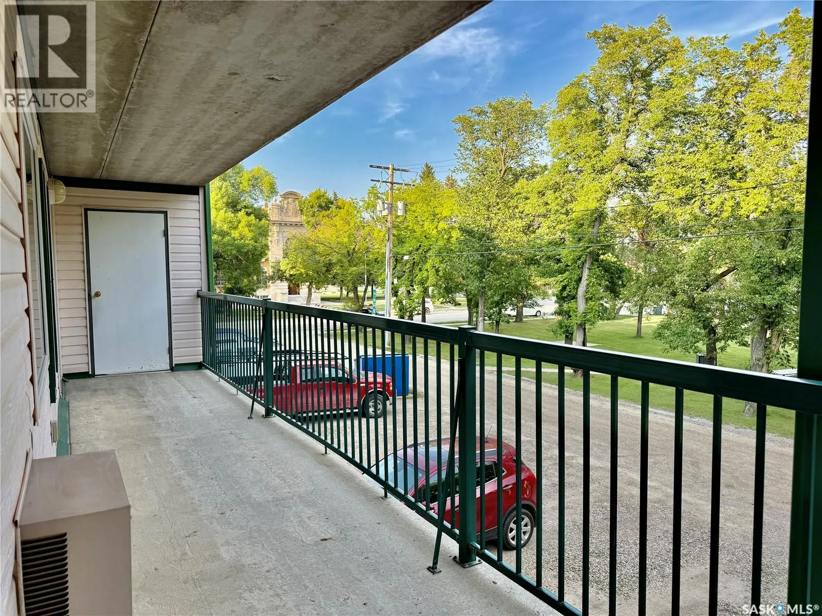 207 740 9th STREET