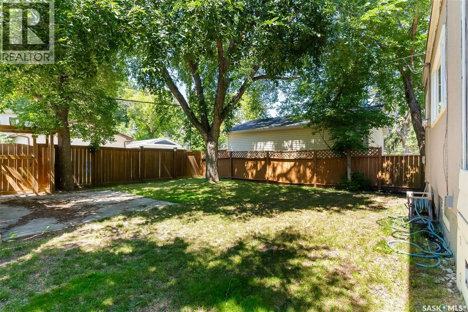 2930 Angus STREET