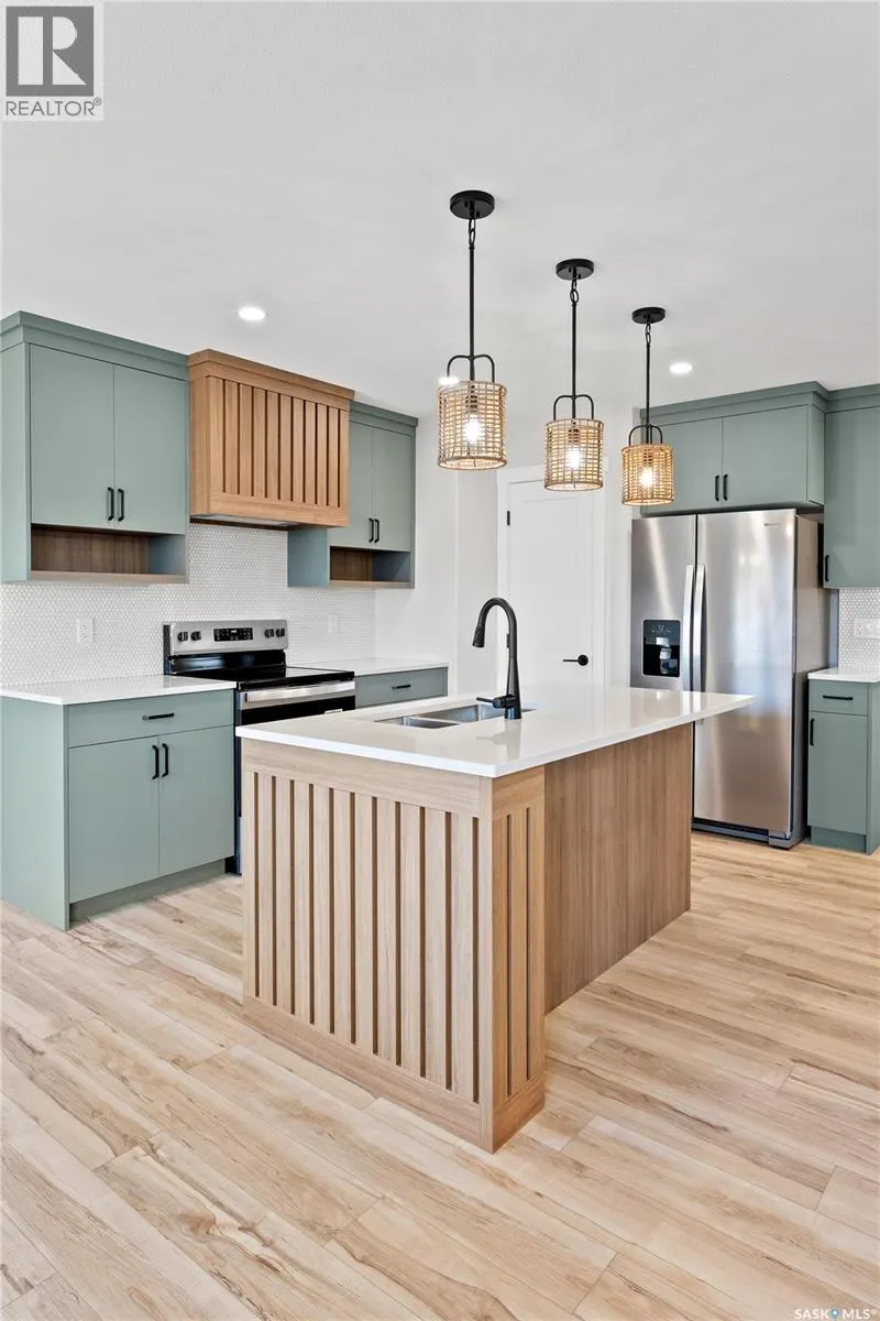 120 Reddekopp CRESCENT