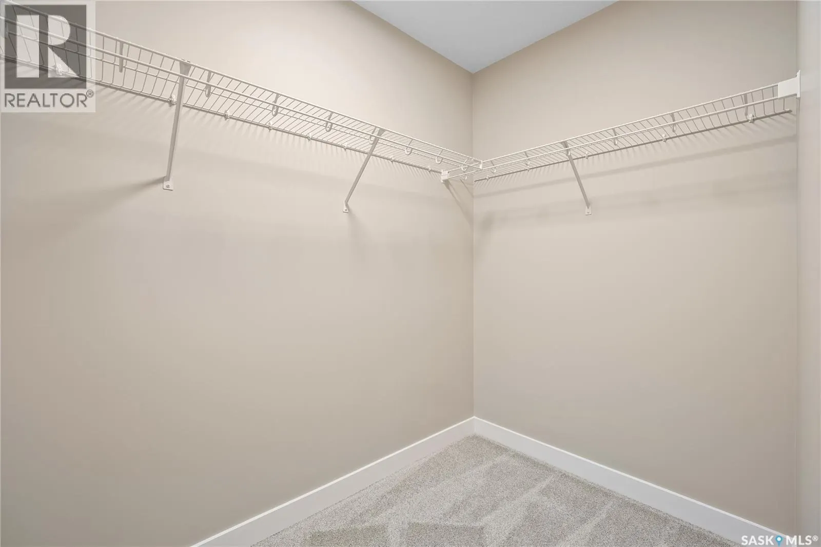 120 Reddekopp CRESCENT