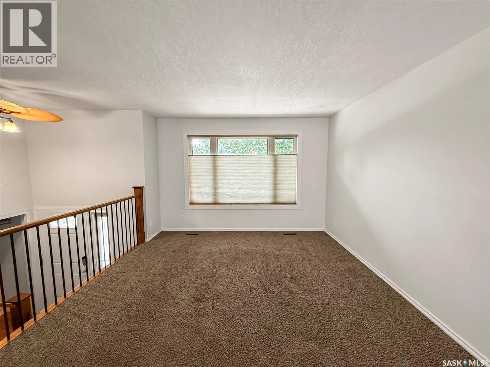 153 5th AVENUE NE