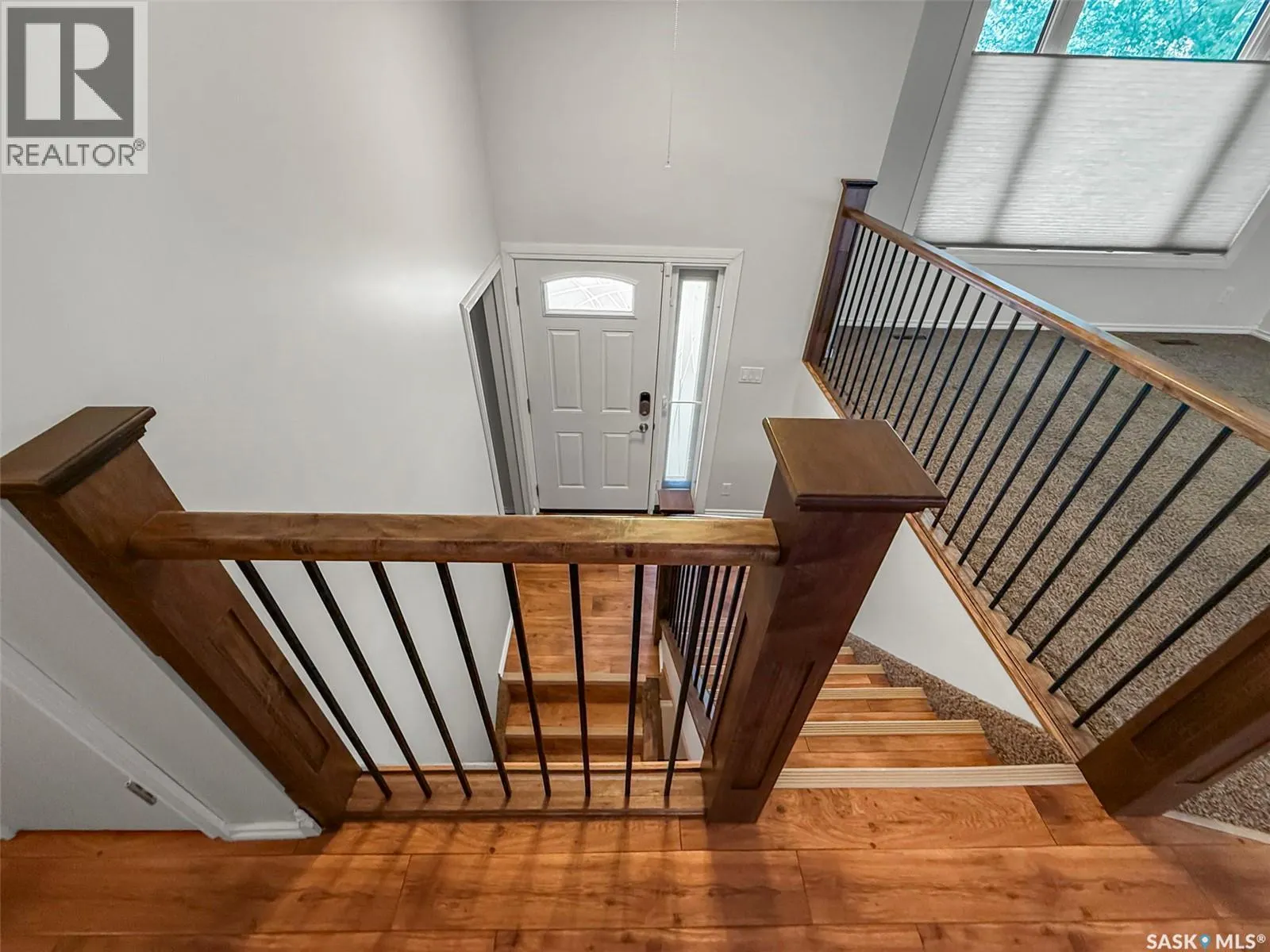 153 5th AVENUE NE
