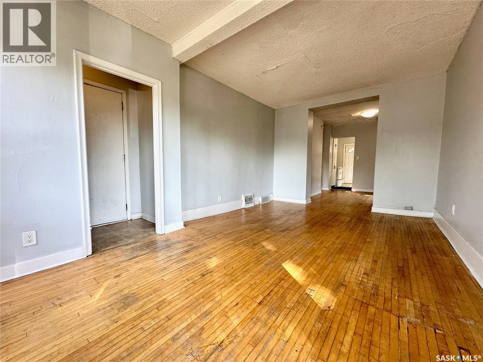 314 26th STREET W