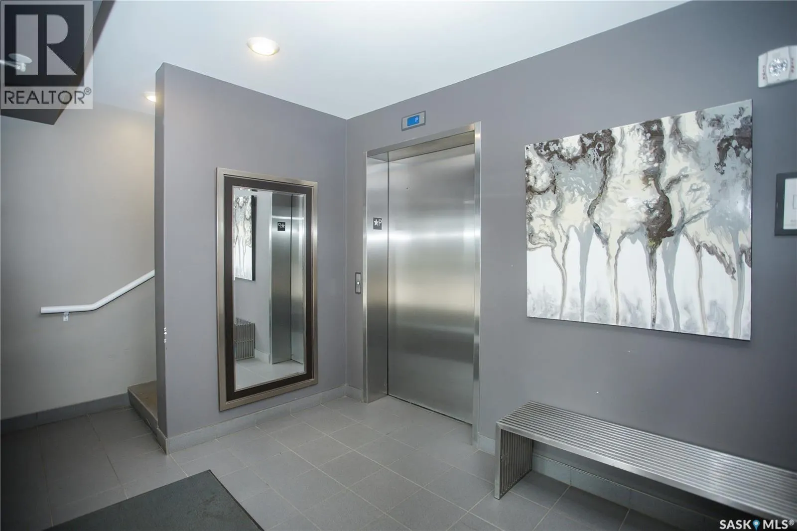4205 108 Willis CRESCENT