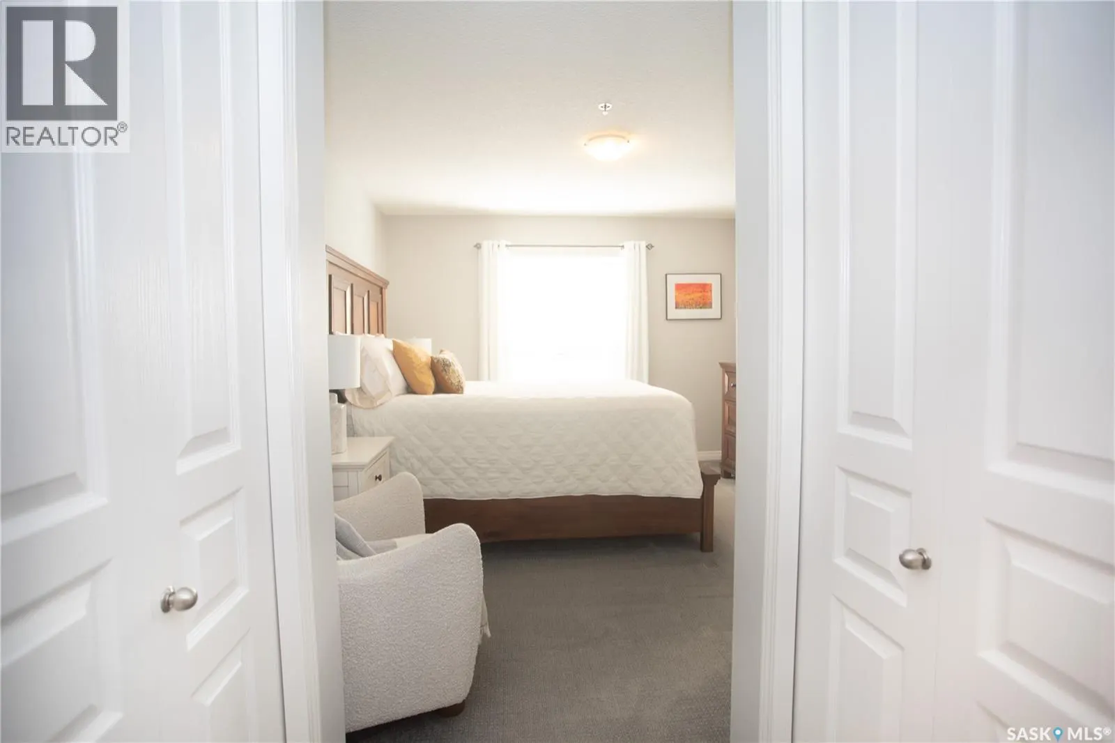 4205 108 Willis CRESCENT