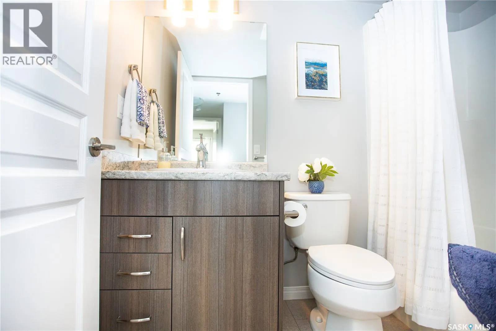 4205 108 Willis CRESCENT