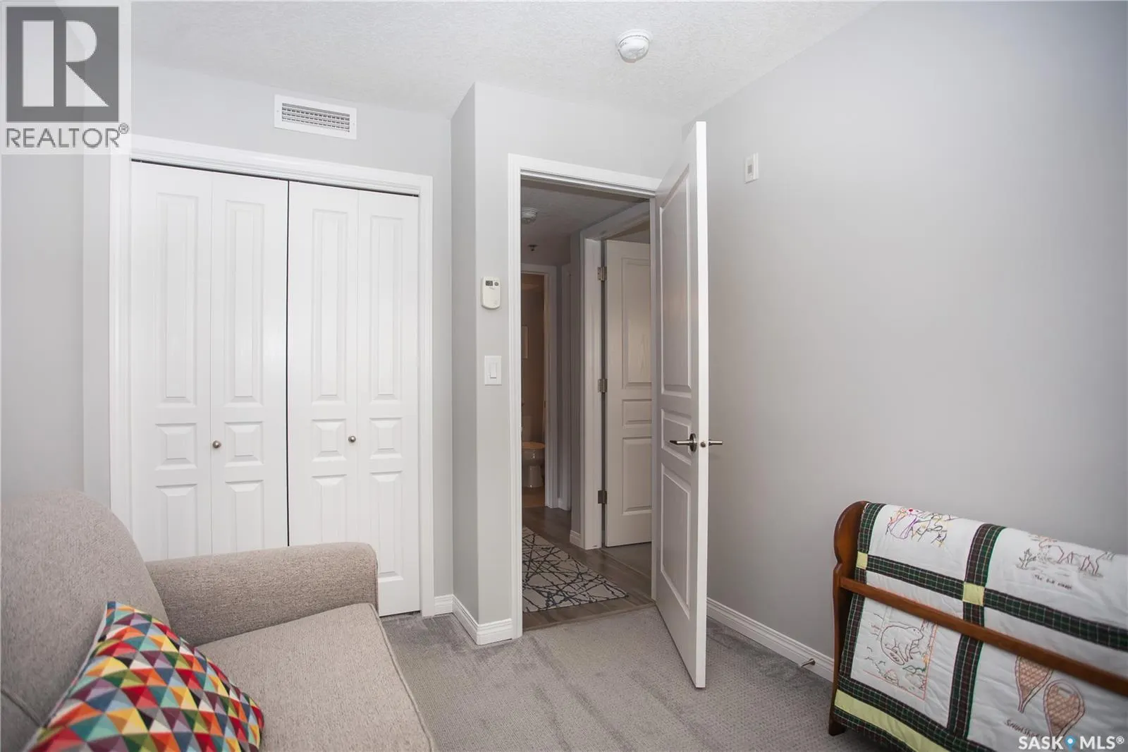 4205 108 Willis CRESCENT
